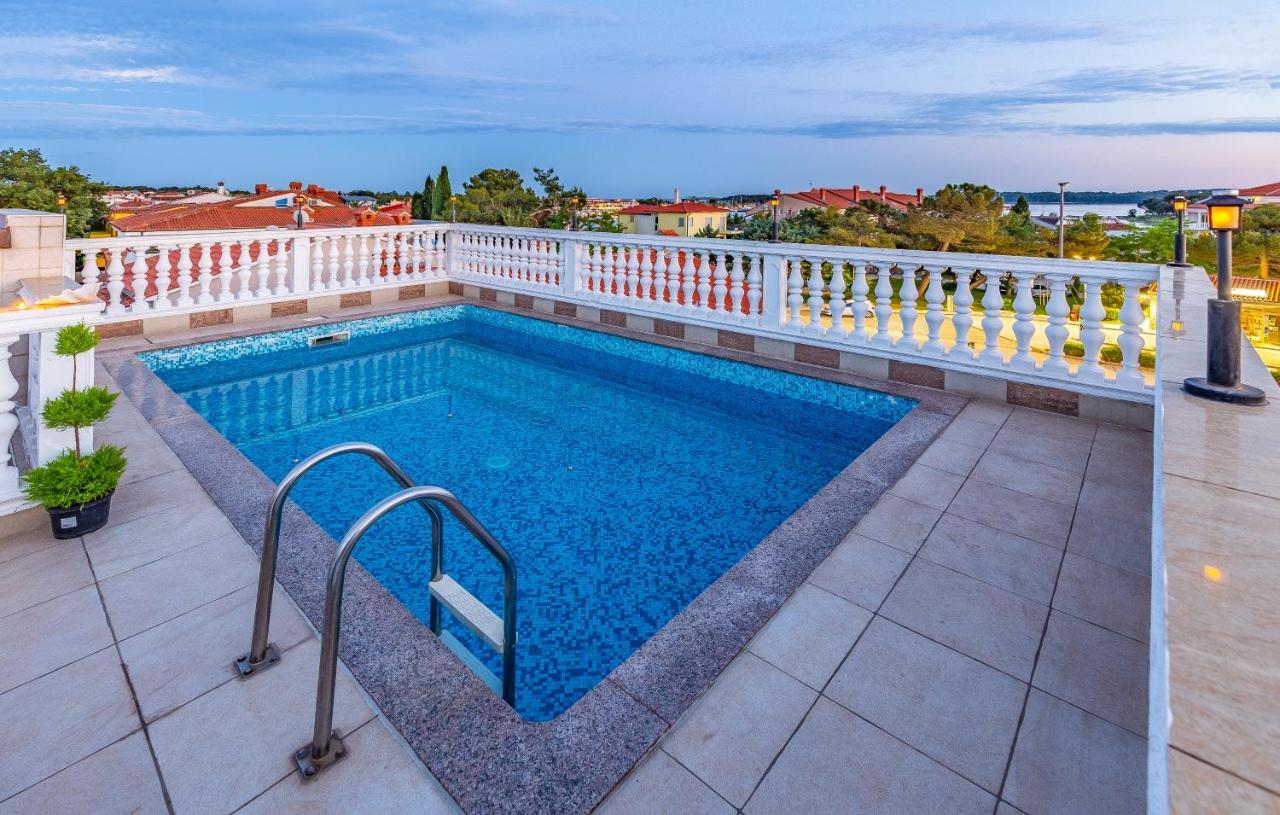 Villa San Rocco Bed & Breakfast เมดูลิน ภายนอก รูปภาพ